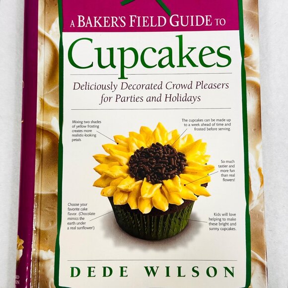 Cupcake Cookbook - Baker's Field Guide - Over 60 Cupcake Recipes for Every Occas - Picture 2 of 14